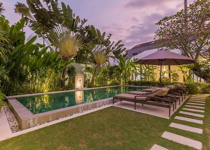 Budha 2 4bedrs 12m Pool, 700m2 Garden&bbq, & Quiet * Seminyak