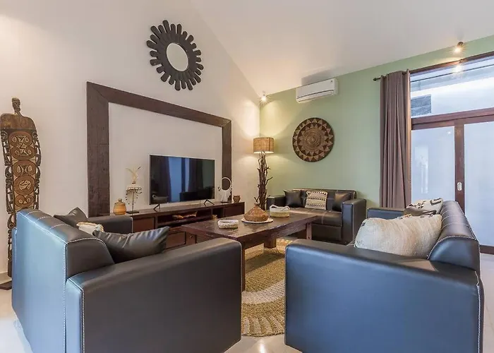 Ferienhaus Budha 2 4bedrs 12m Pool, 700m2 Garden&bbq, & Quiet *