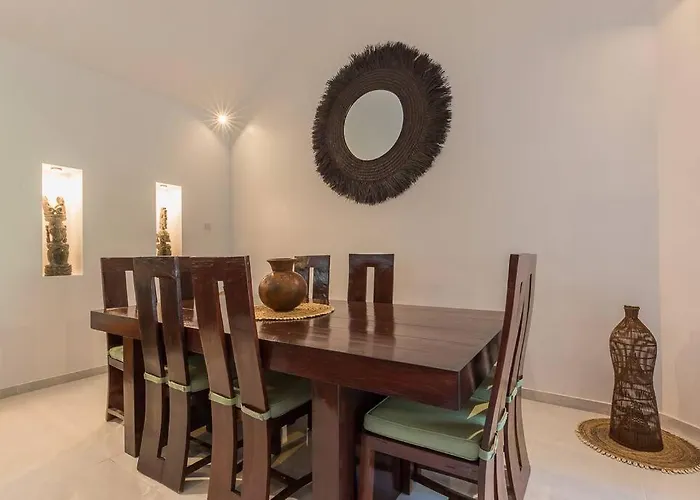 Ferienhaus Budha 2 4bedrs 12m Pool, 700m2 Garden&bbq, & Quiet *