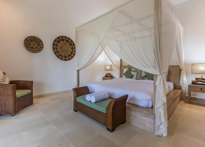 Budha 2 4bedrs 12m Pool, 700m2 Garden&bbq, & Quiet *