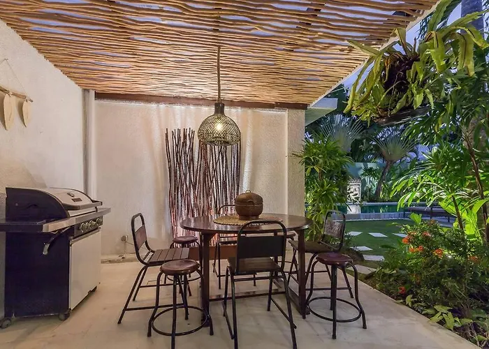 Budha 2 4bedrs 12m Pool, 700m2 Garden&bbq, & Quiet Ferienhaus *