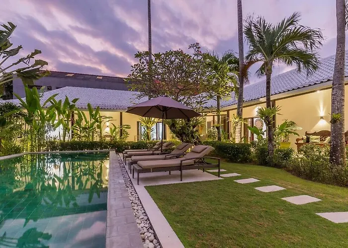 Budha 2 4bedrs 12m Pool, 700m2 Garden&bbq, & Quiet Seminyak
